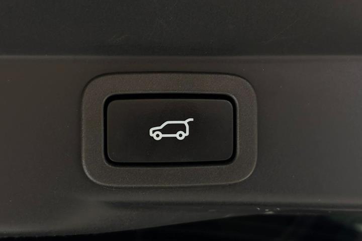 Sølv Land Rover Range Rover sport fra 2019