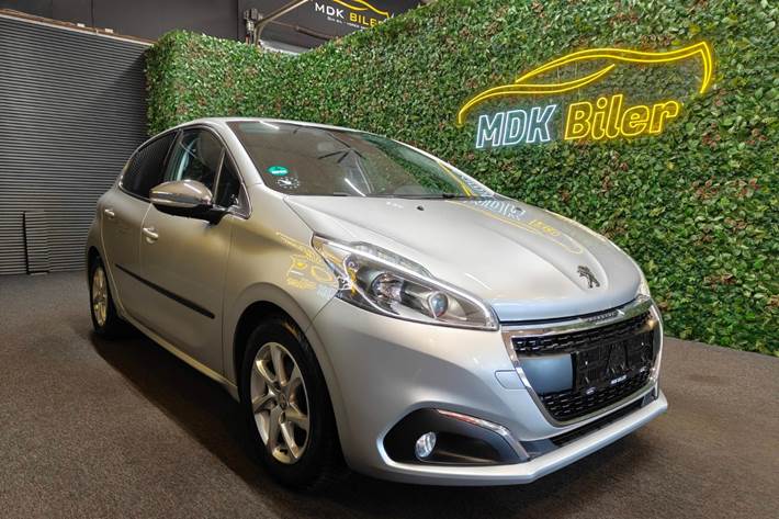 undefined Peugeot 208 fra 2016 set udefra