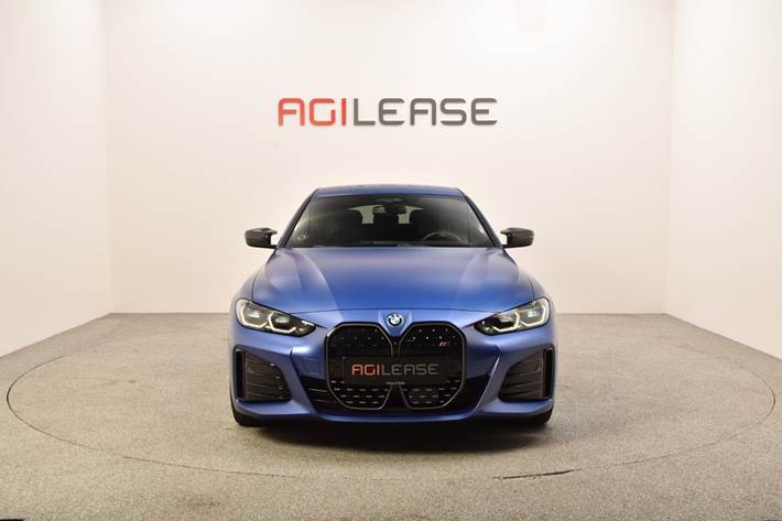 Blå BMW i4 fra 2023