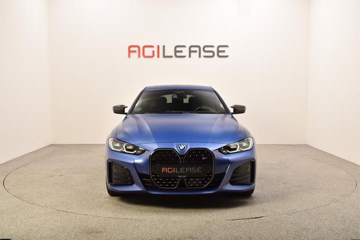 Blå BMW i4 fra 2023
