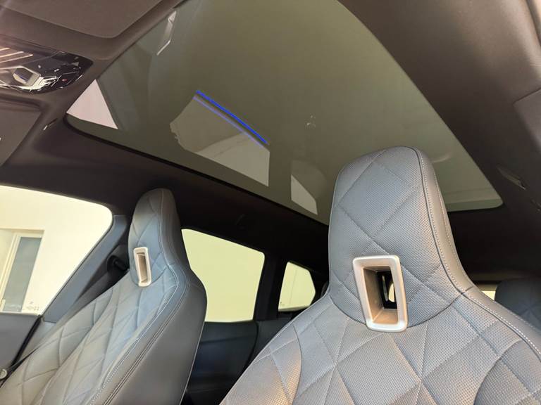 BMW iX xDrive40 Fully Charged