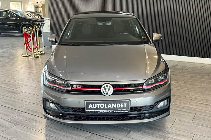 Grå VW Polo fra 2018