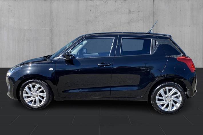 Sort Suzuki Swift fra 2020
