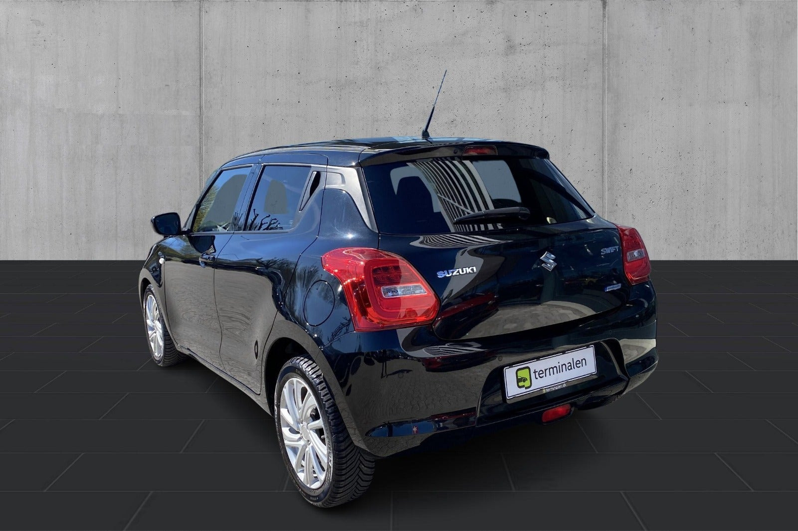 Sort Suzuki Swift fra 2020