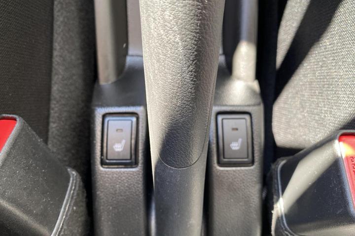 Sort Suzuki Swift fra 2020