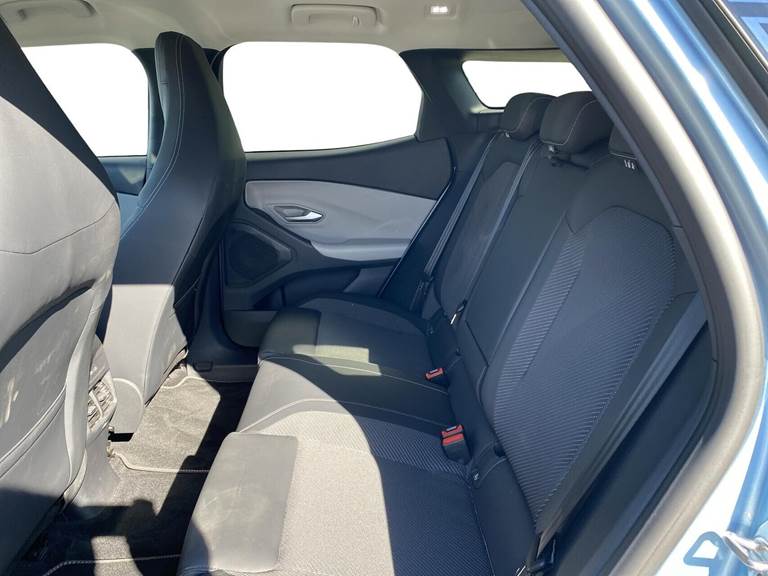 Ford Explorer 77 Select Extended Range