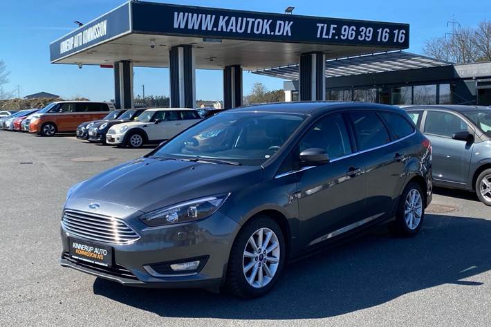 Sort Ford Focus fra 2015