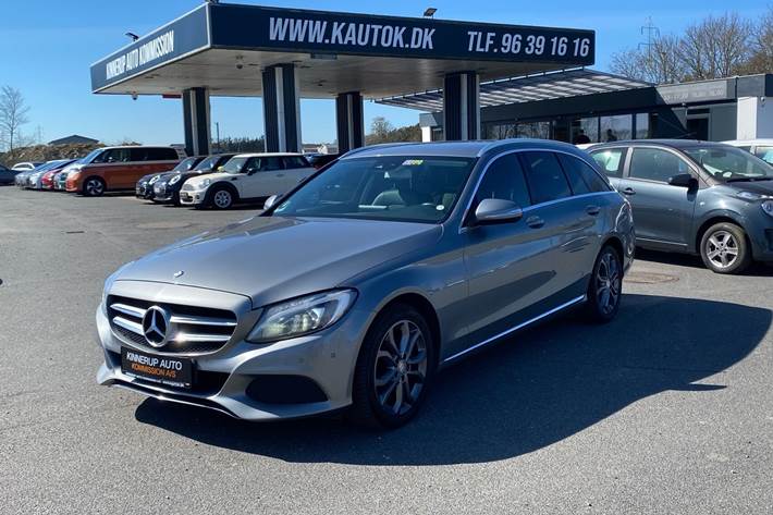 Sort Mercedes C220 d fra 2014