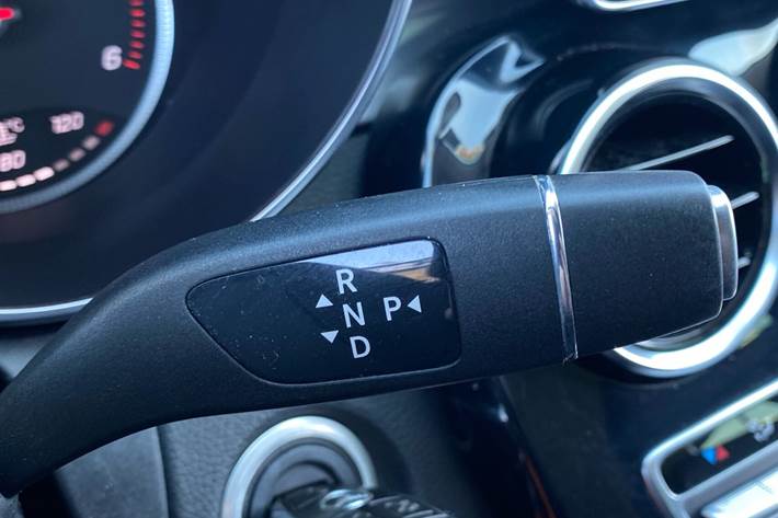 Sort Mercedes C220 d fra 2014