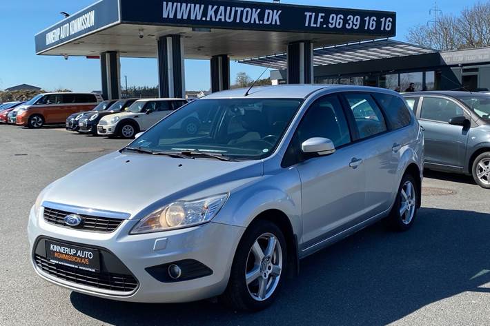 Sølv Ford Focus fra 2010