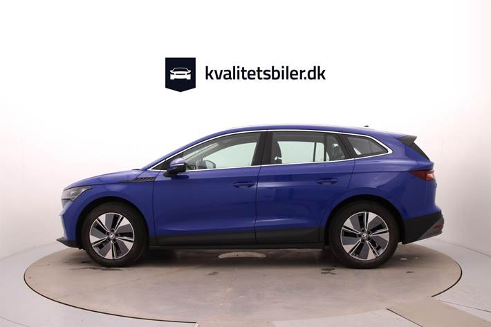 Blå Skoda Enyaq fra 2021
