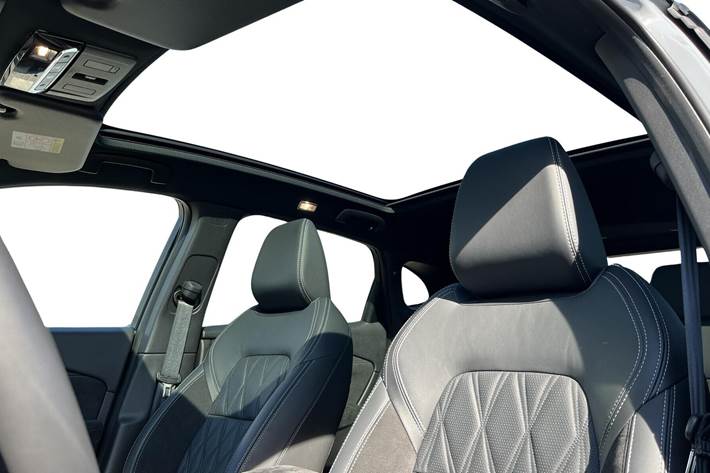 Grå Nissan Qashqai fra 2024