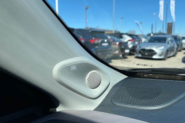 Bronze Toyota Yaris Cross fra 2023