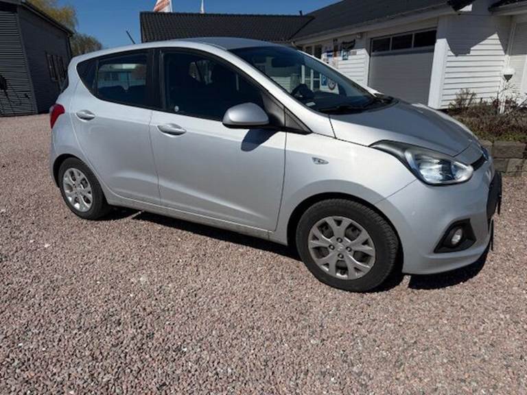 Hyundai i10 1,0 Trend 66HK 5d