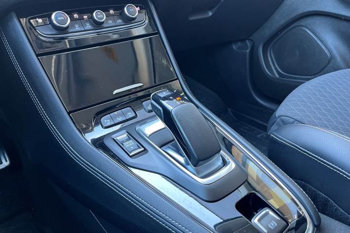 Hvid Opel Grandland fra 2022