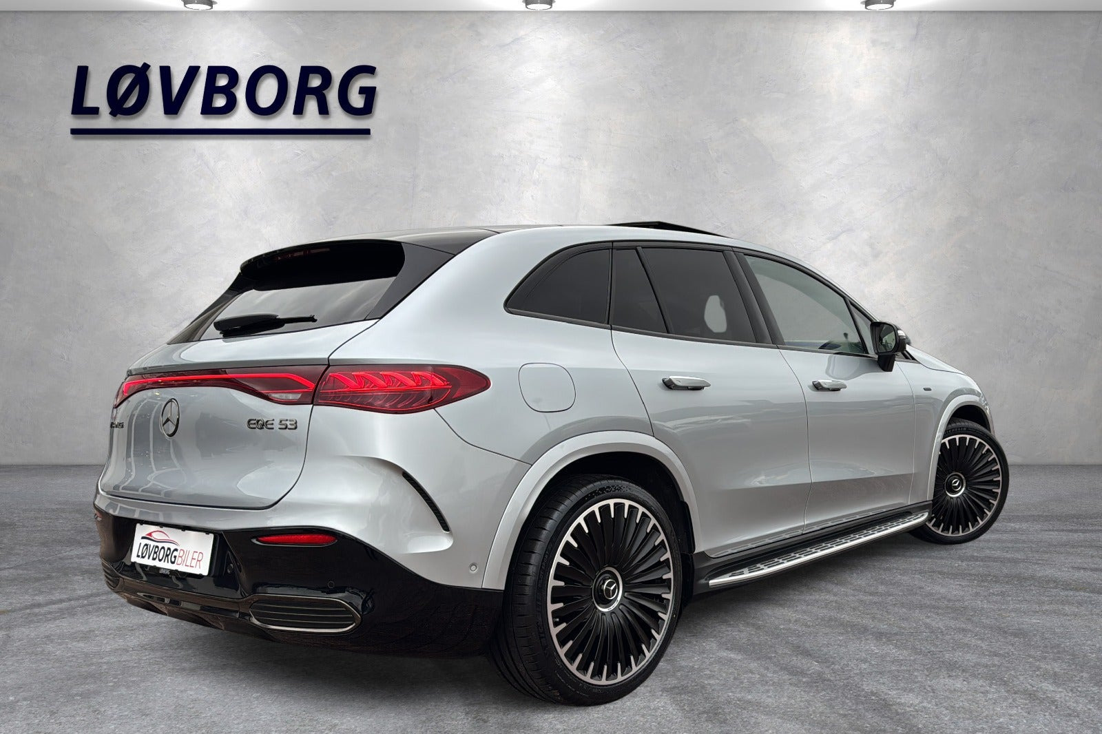 Sølv Mercedes EQE53 SUV fra 2024