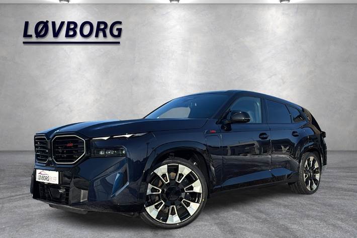 Blå BMW XM fra 2024