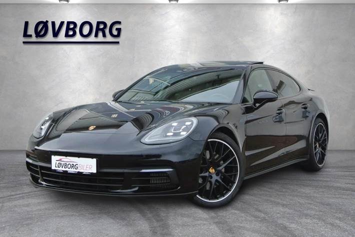 Sort Porsche Panamera 4S fra 2017