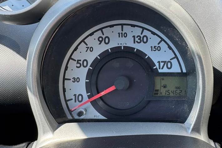 undefined Peugeot 107 fra 2013