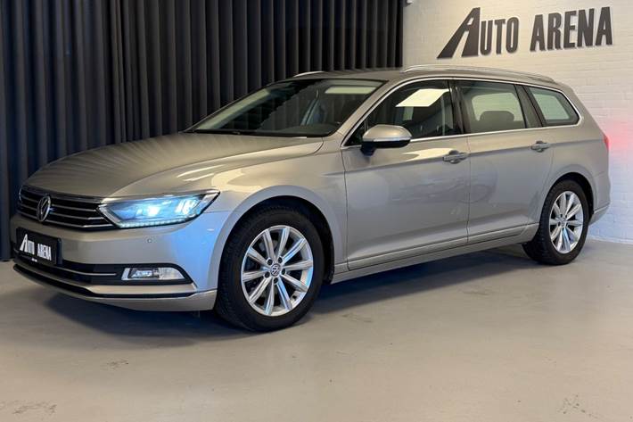 Grå VW Passat fra 2016