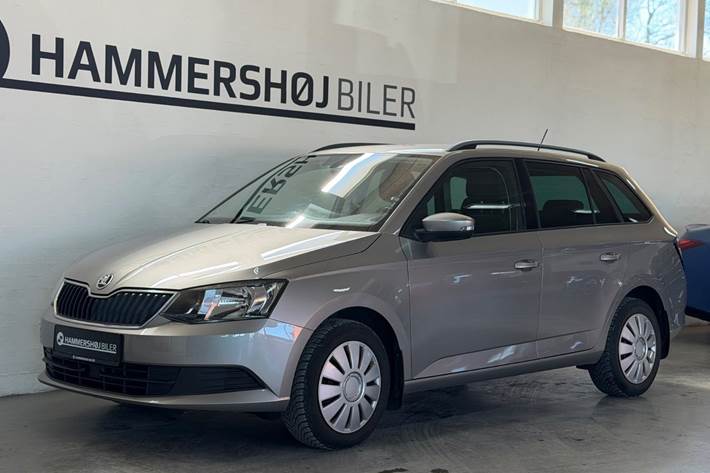 Beige Skoda Fabia fra 2016