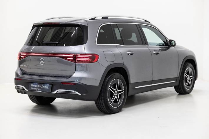 Grå Mercedes EQB250+ fra 2026