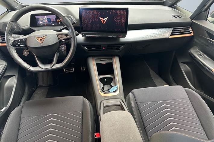 Grå Cupra Born fra 2023