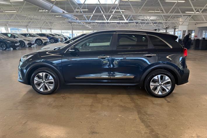 Blå Kia e-Niro fra 2022