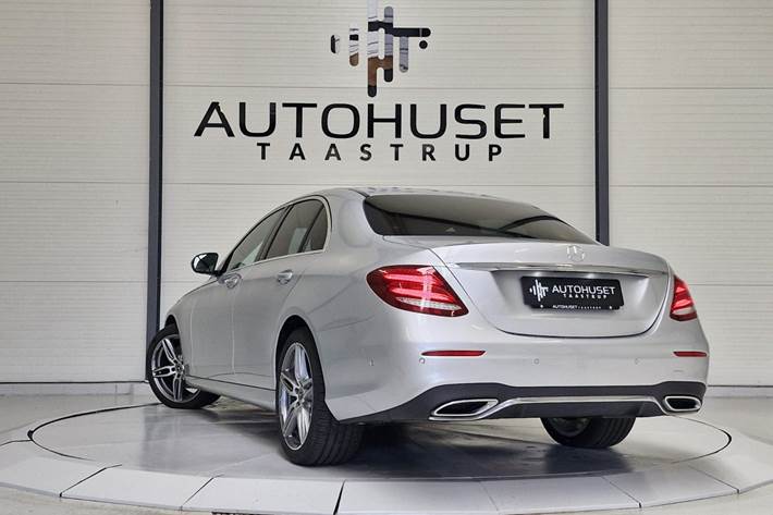 Sølv Mercedes E300 d fra 2018