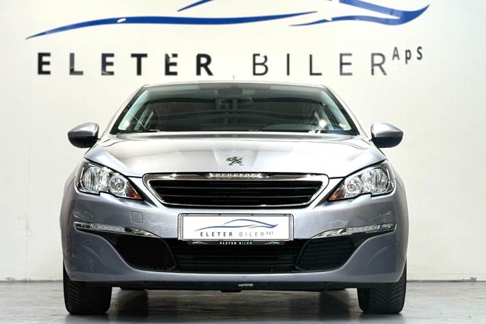 Grå Peugeot 308 fra 2014