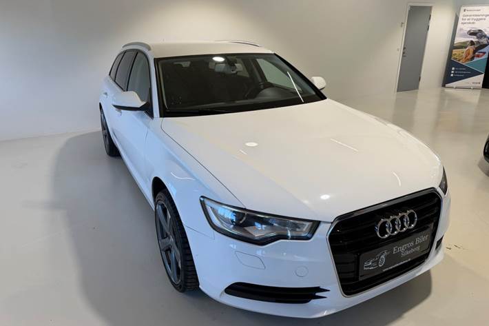 Hvid Audi A6 fra 2012
