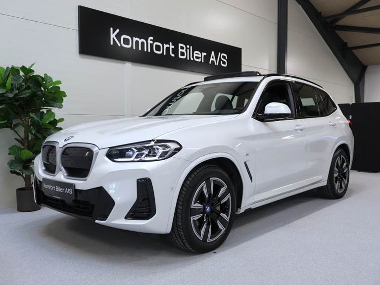 BMW iX3 Charged M-Sport