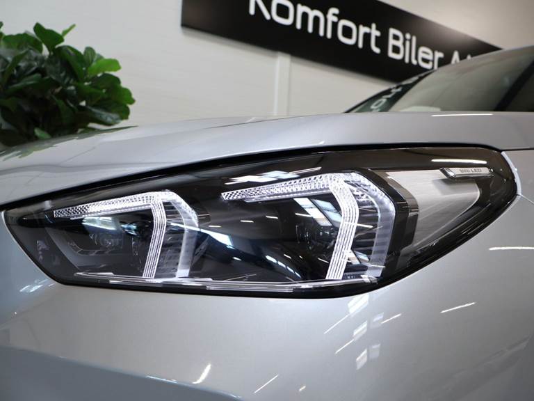 BMW iX1 eDrive20 X-Line