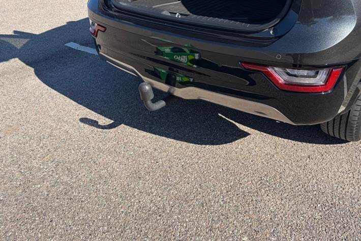 Grå Kia Niro fra 2024