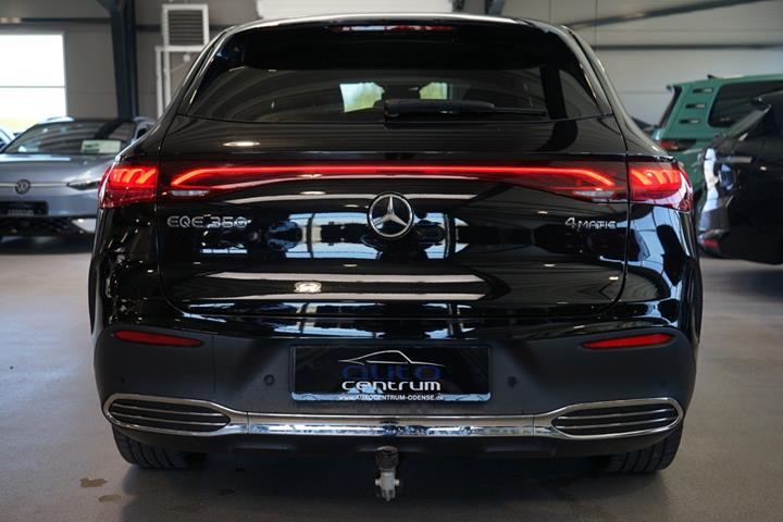 Sort Mercedes EQE350 SUV fra 2024