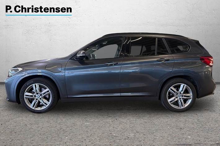 Grå BMW X1 fra 2020