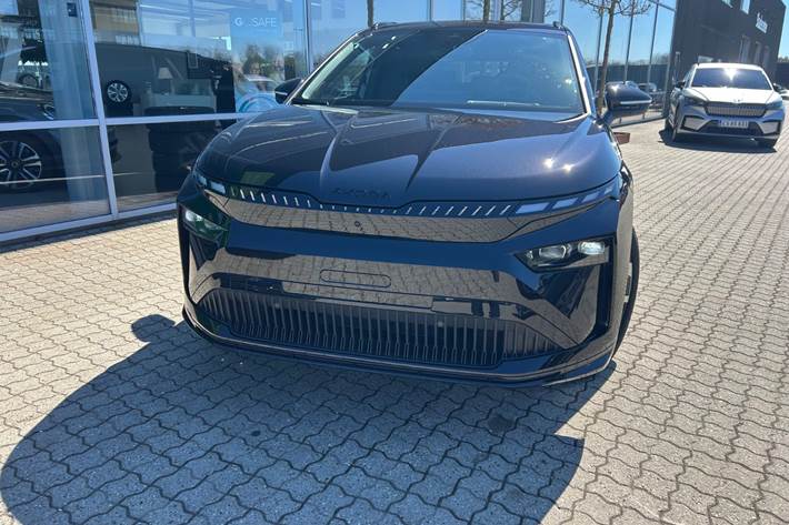 Sort Skoda Enyaq fra 2026