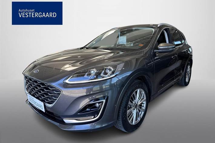 Grå Ford Kuga fra 2020 set udefra