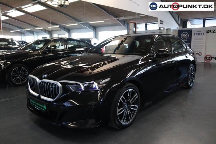 Sort BMW i5 fra 2024