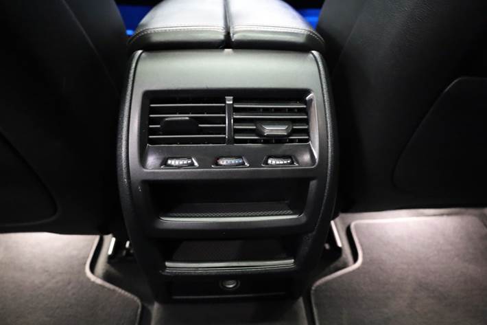 Sort BMW X5 fra 2023