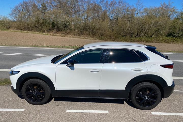 Hvid Mazda CX-30 fra 2023