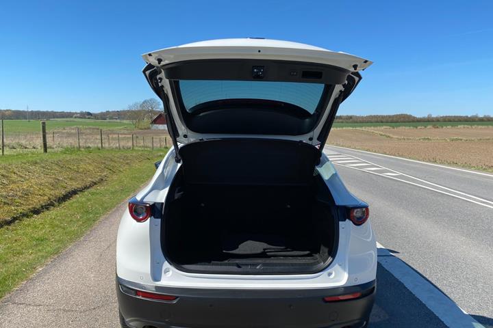 Hvid Mazda CX-30 fra 2023