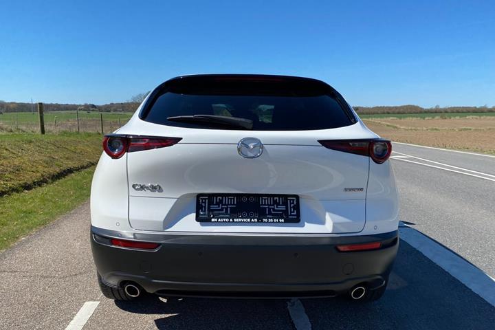 Hvid Mazda CX-30 fra 2023