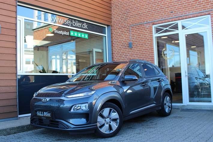 Grå Hyundai Kona fra 2020