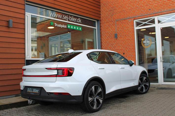 Hvid Polestar 2 fra 2023