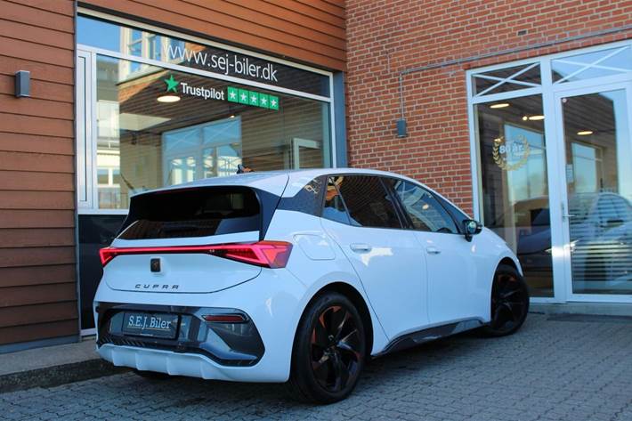 Hvid Cupra Born fra 2022