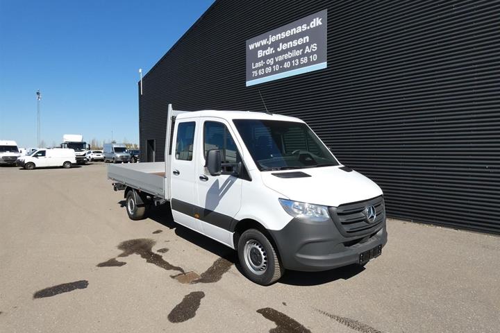 Hvid Mercedes Sprinter 317 fra 2025
