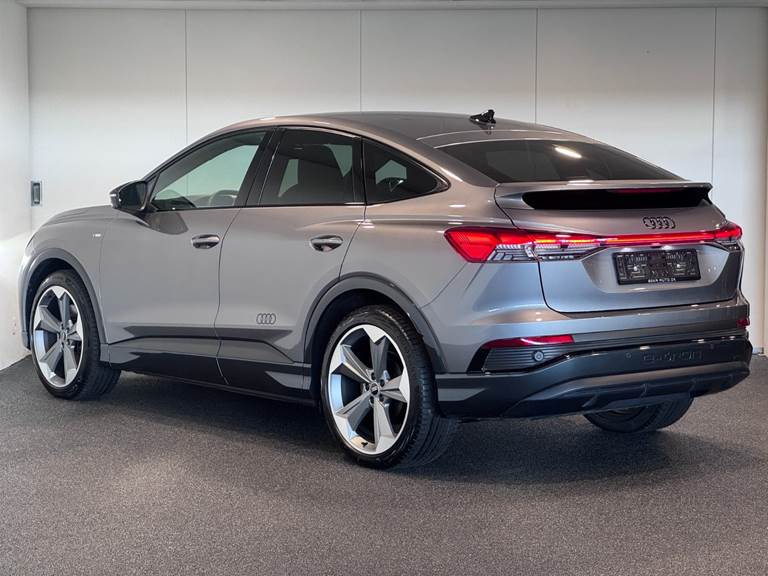 Audi Q4 e-tron 50 S-line Sportback quattro