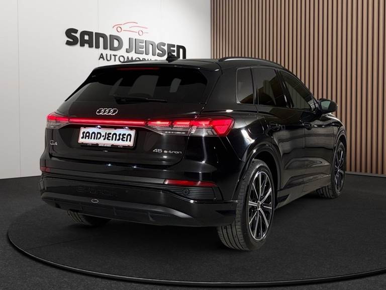 Audi Q4 e-tron 45 Ultra S-line Van