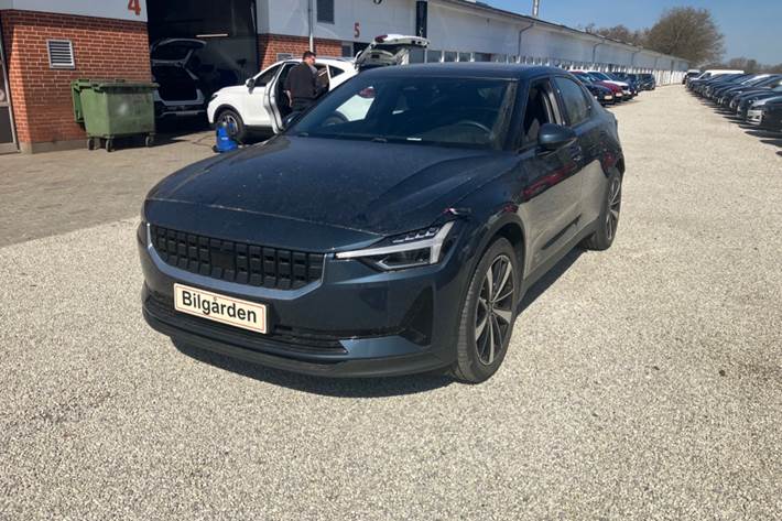 Blå Polestar 2 fra 2022